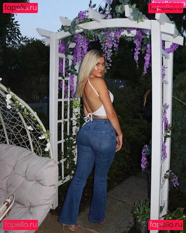 Hannah Sharpe Onlyfans Photo Gallery 