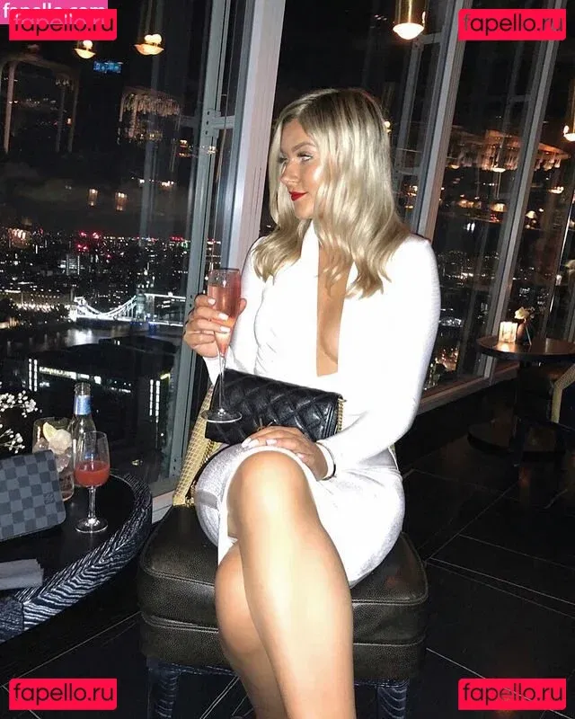 Hannah Sharpe Onlyfans Photo Gallery 