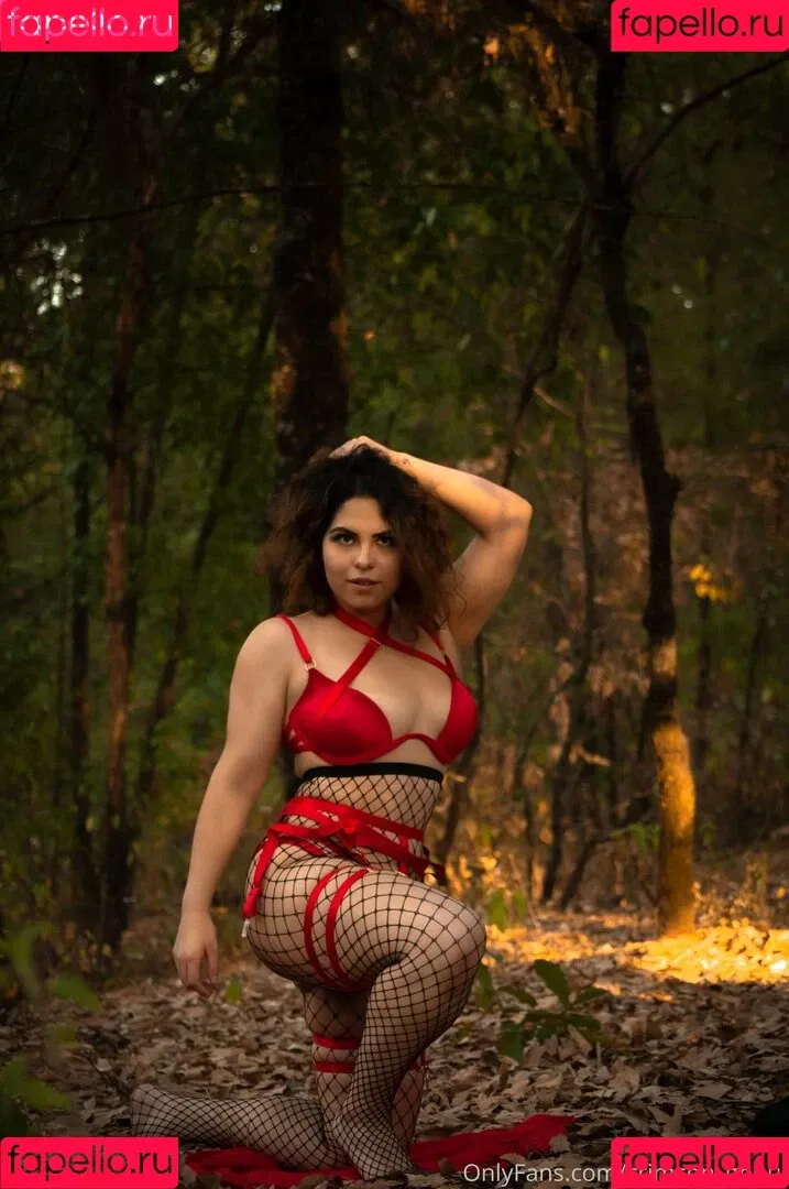 crimson_ghoul Onlyfans Photo Gallery 