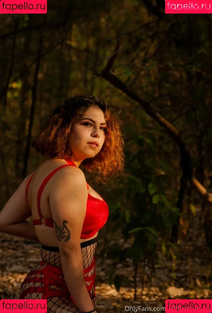 crimson_ghoul Onlyfans Photo Gallery 