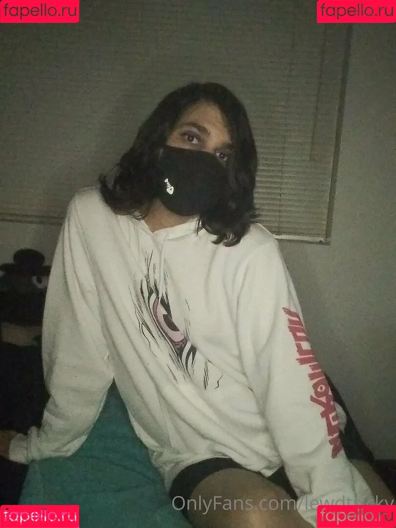 lewdtricky Onlyfans Photo Gallery 