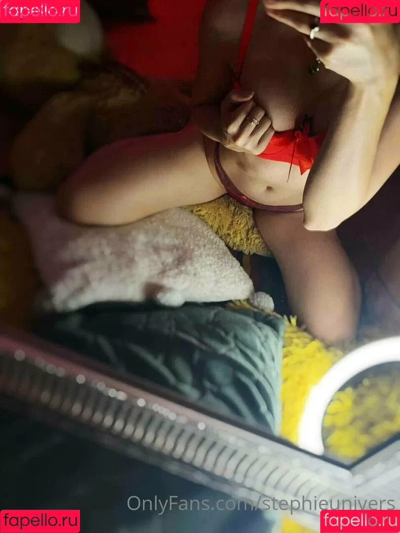 stephieunivers Onlyfans Photo Gallery 