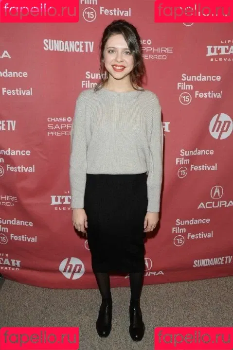 Bel Powley Onlyfans Photo Gallery 