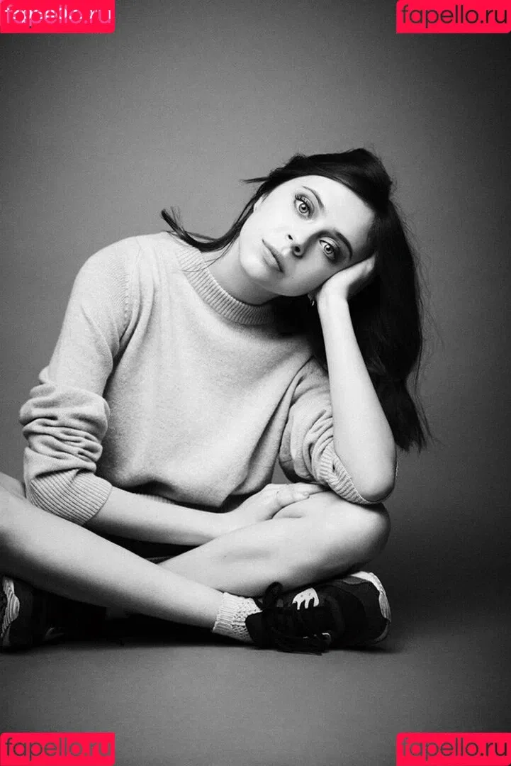 Bel Powley Onlyfans Photo Gallery 