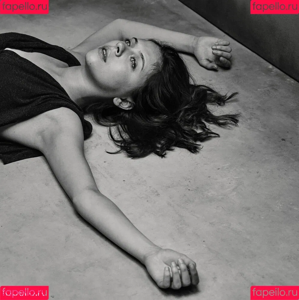 Bel Powley Onlyfans Photo Gallery 