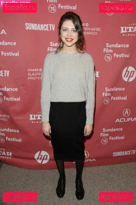 Bel Powley Onlyfans Photo Gallery 