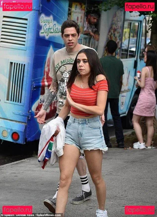 Bel Powley Onlyfans Photo Gallery 