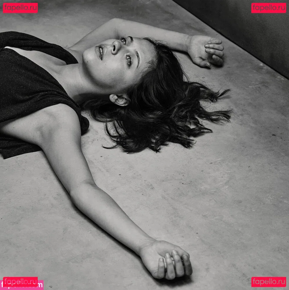 Bel Powley Onlyfans Photo Gallery 