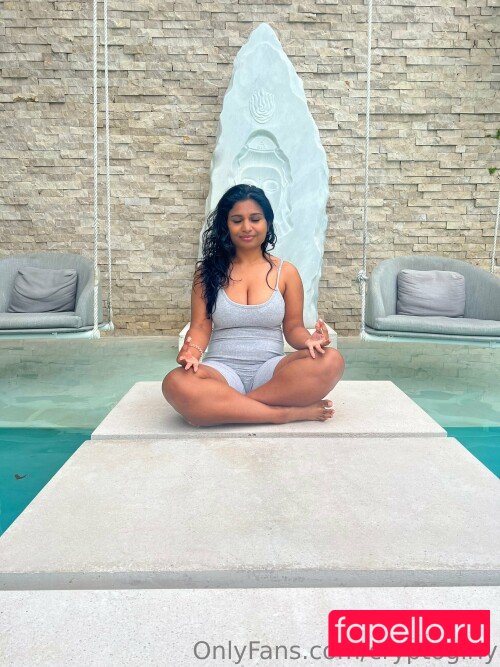 Miss Patel Nude Onlyfans Photo 19