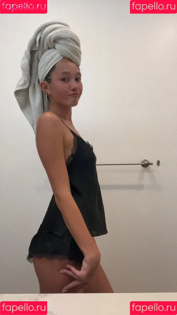 Lilychee Onlyfans Photo Gallery 