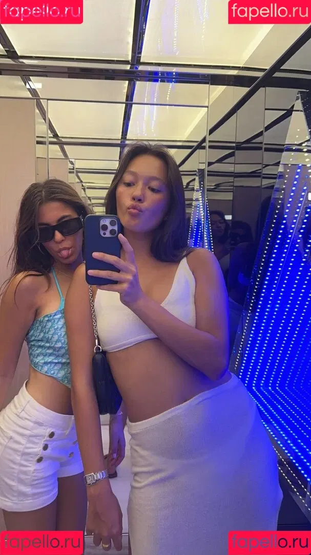 Lilychee Onlyfans Photo Gallery 