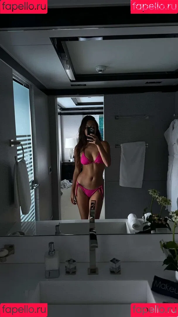Lilychee Onlyfans Photo Gallery 