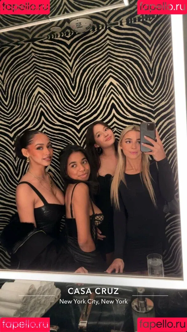 Lilychee Onlyfans Photo Gallery 