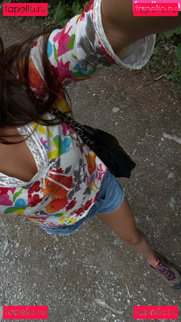 Lilychee Onlyfans Photo Gallery 