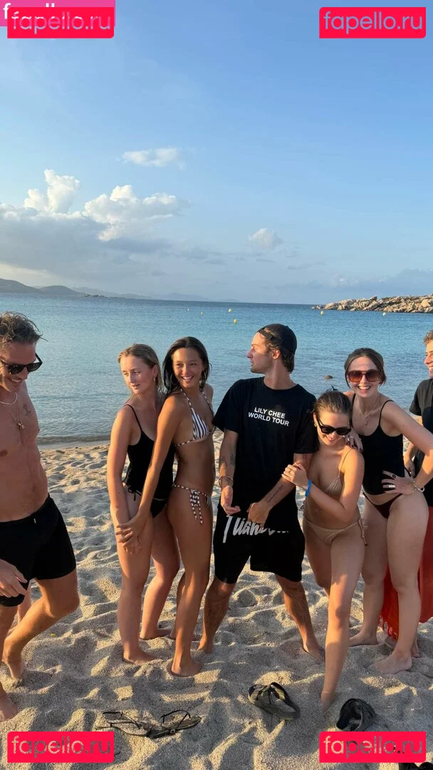 Lilychee Onlyfans Photo Gallery 