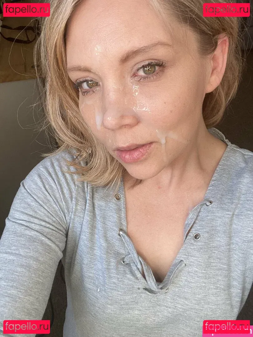 Isabella Lee Onlyfans Photo Gallery 