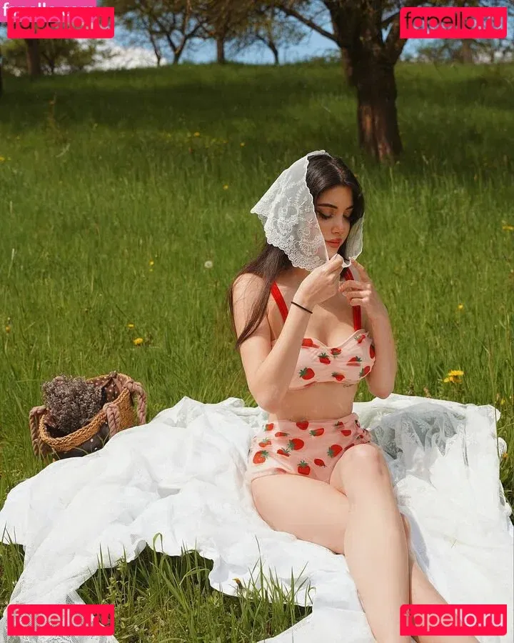 yoursoulmate.meri Onlyfans Photo Gallery 