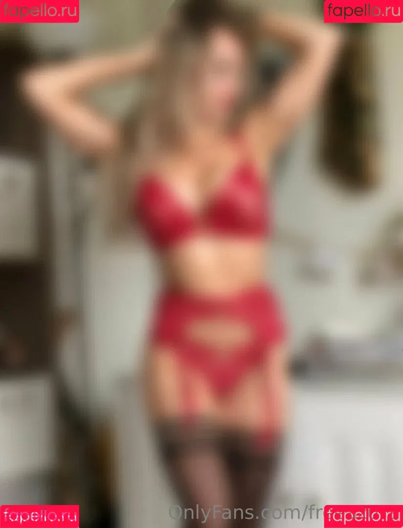 freeazura Onlyfans Photo Gallery 