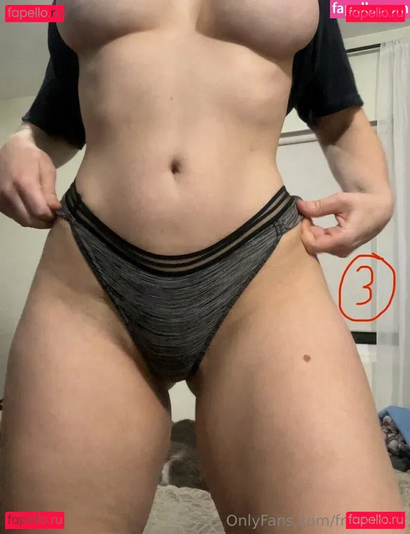 freeazura Onlyfans Photo Gallery 