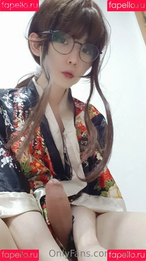 ywzzz Onlyfans Photo Gallery 