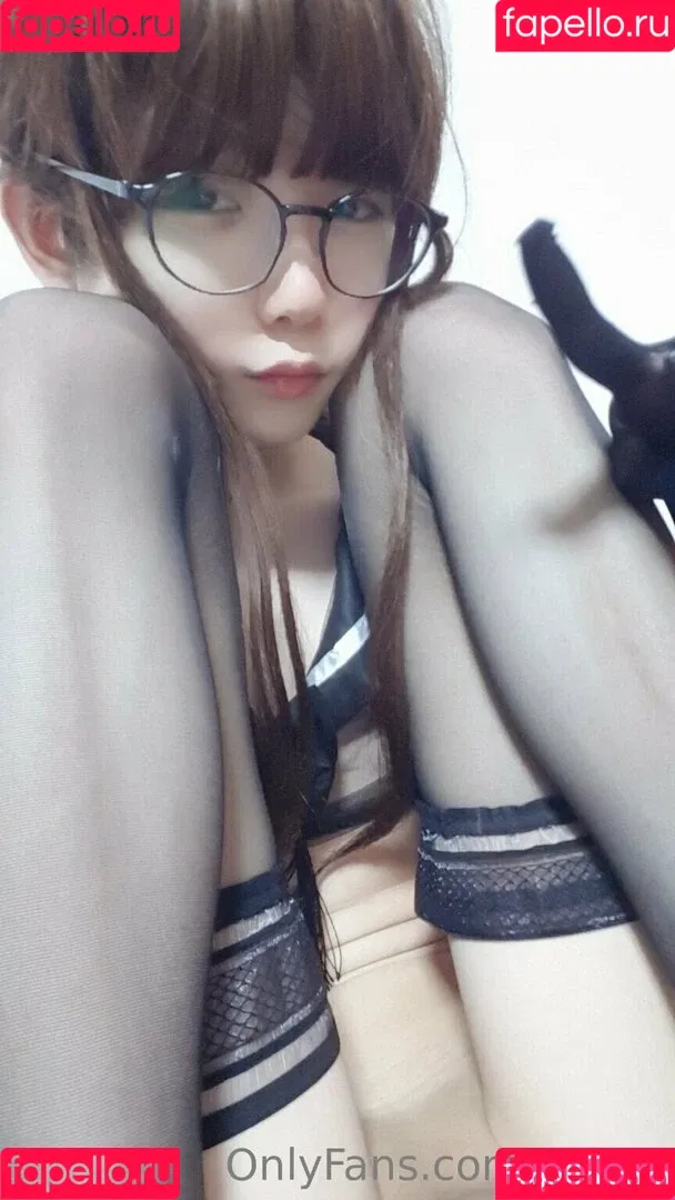 ywzzz Onlyfans Photo Gallery 