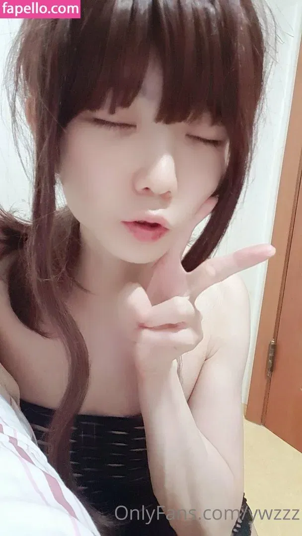 ywzzz Onlyfans Photo Gallery 