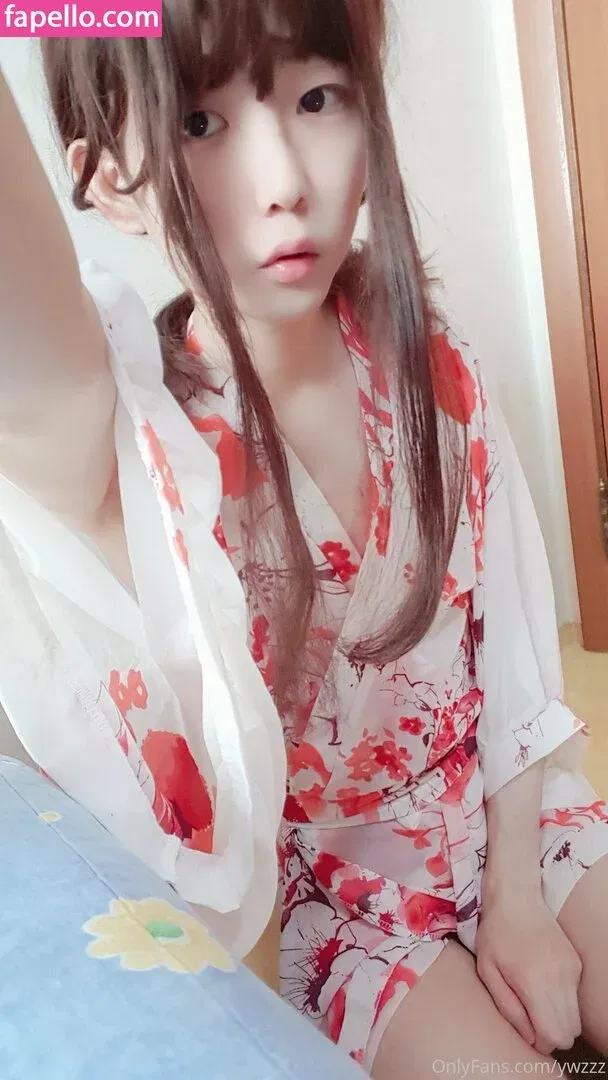 ywzzz Onlyfans Photo Gallery 