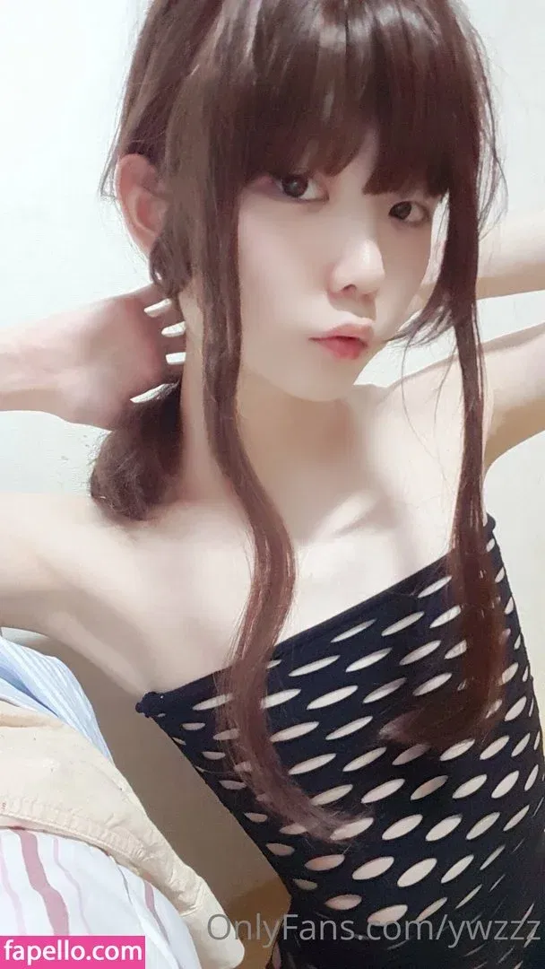 ywzzz Onlyfans Photo Gallery 