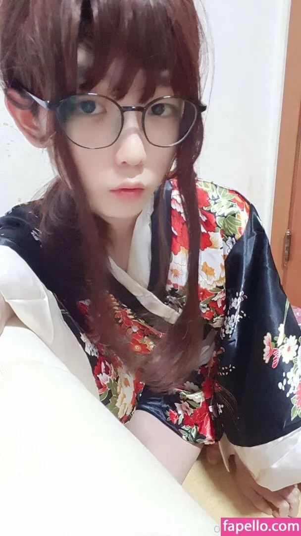 ywzzz Onlyfans Photo Gallery 