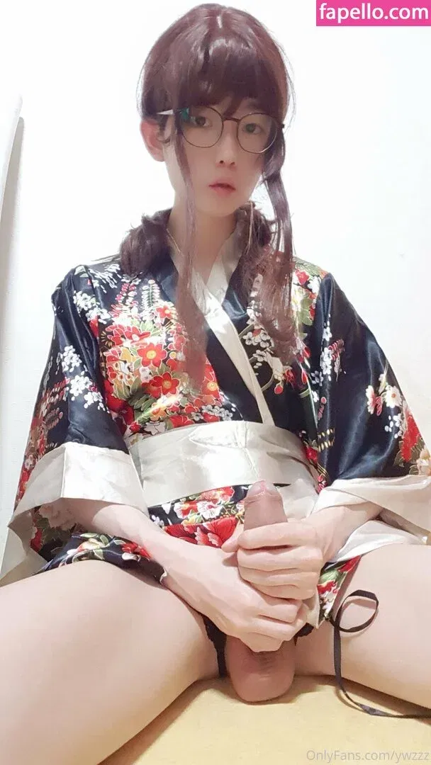 ywzzz Onlyfans Photo Gallery 