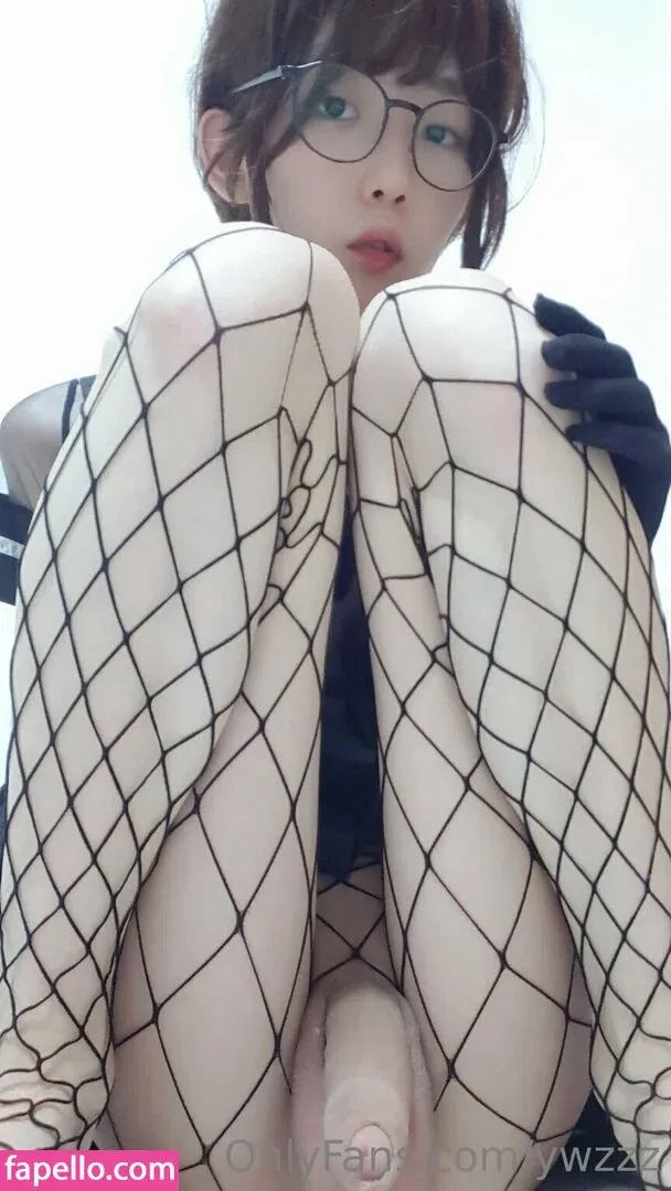 ywzzz Onlyfans Photo Gallery 