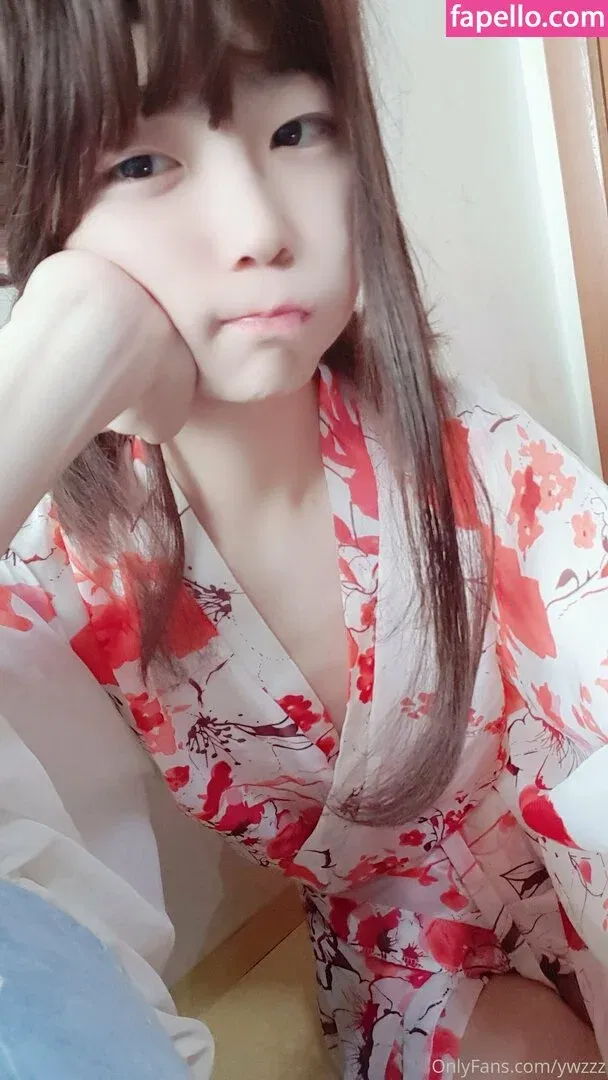 ywzzz Onlyfans Photo Gallery 