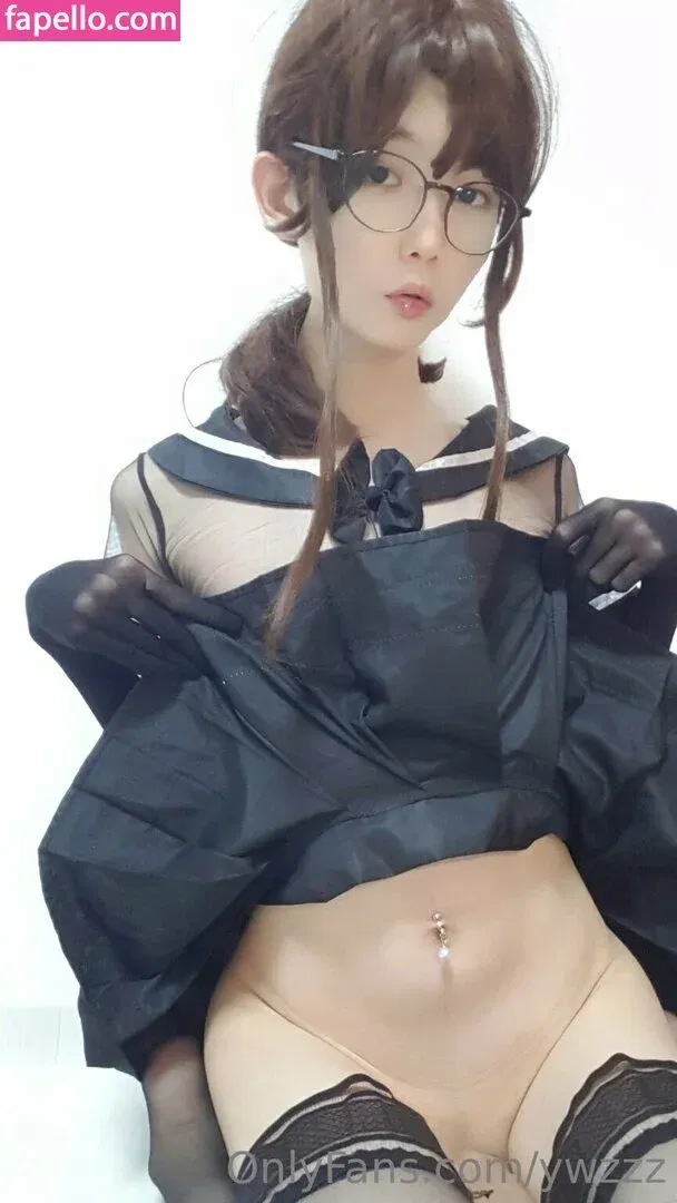 ywzzz Onlyfans Photo Gallery 