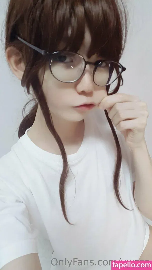 ywzzz Onlyfans Photo Gallery 