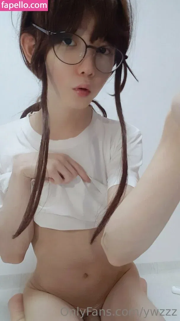 ywzzz Onlyfans Photo Gallery 