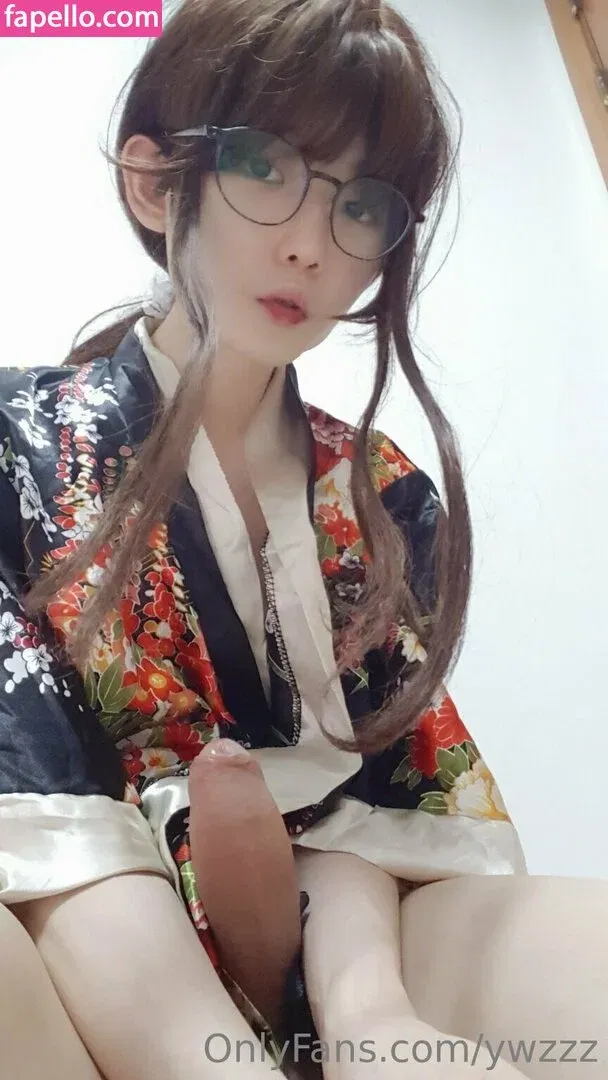 ywzzz Onlyfans Photo Gallery 