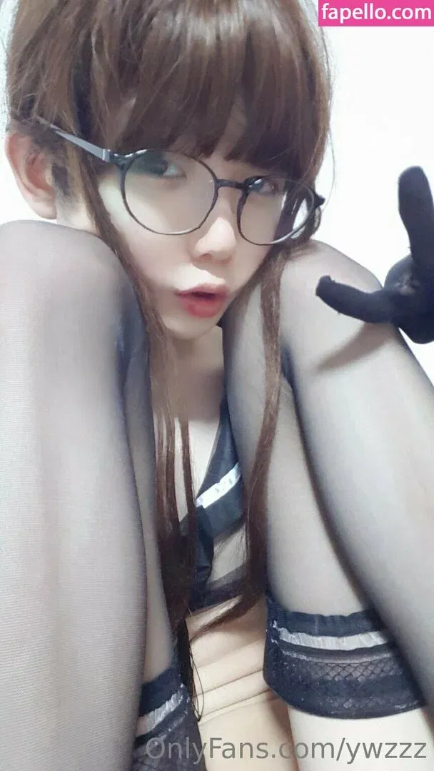 ywzzz Onlyfans Photo Gallery 