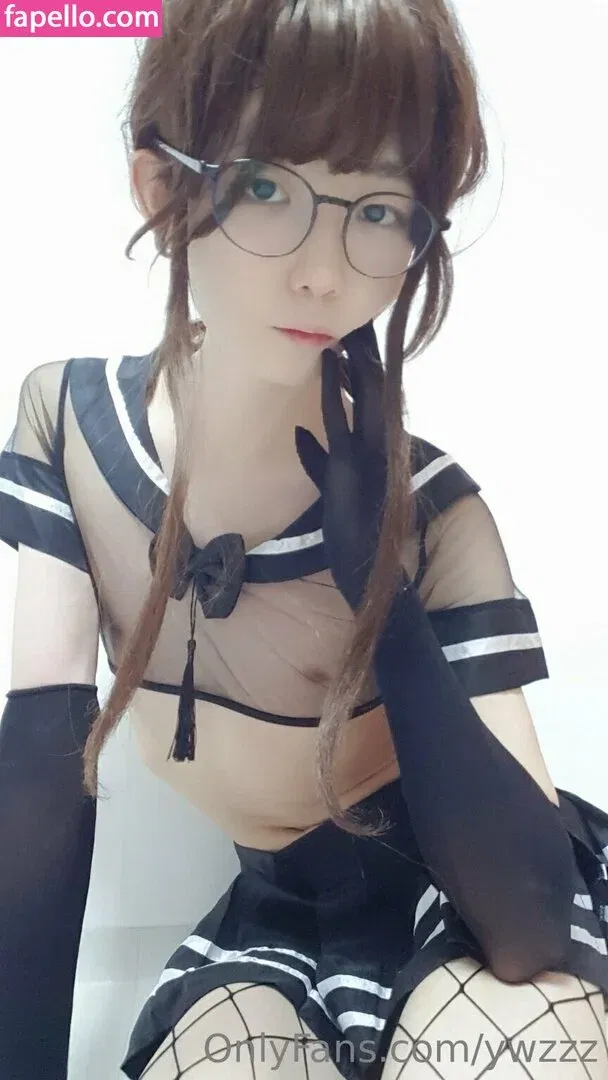ywzzz Onlyfans Photo Gallery 