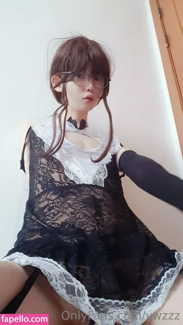 ywzzz Onlyfans Photo Gallery 