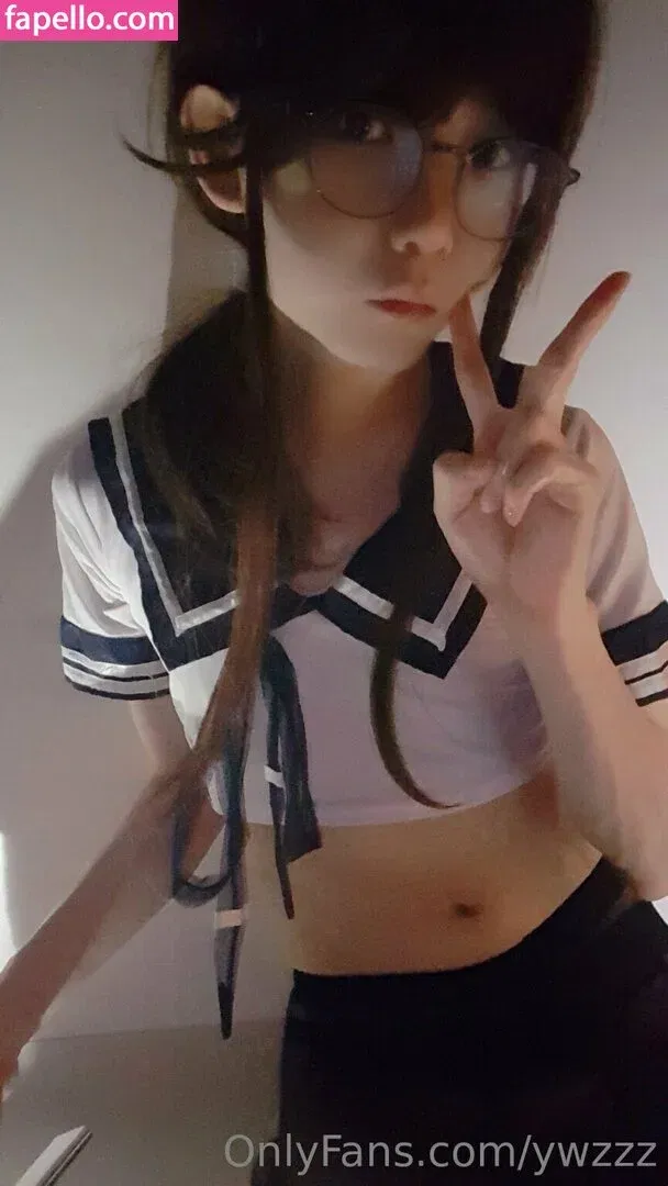 ywzzz Onlyfans Photo Gallery 