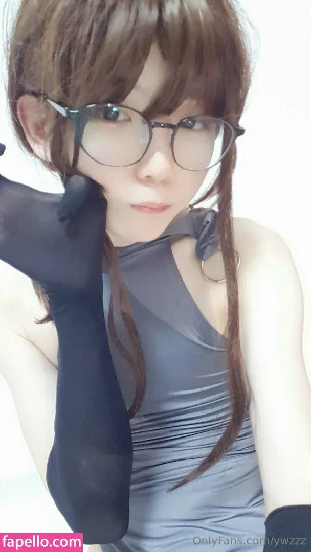 ywzzz Onlyfans Photo Gallery 