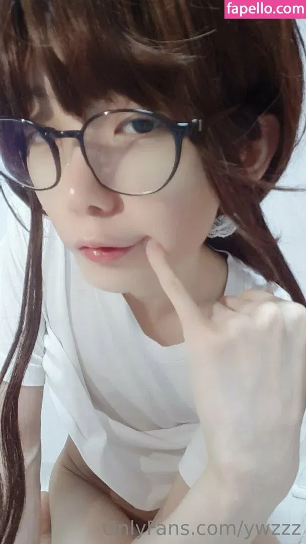 ywzzz Onlyfans Photo Gallery 