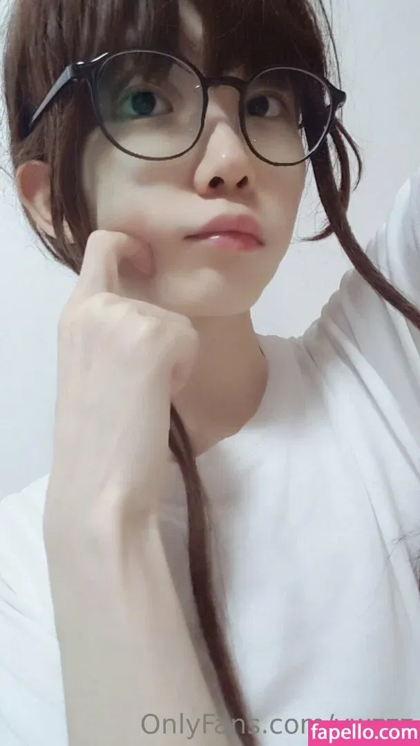 ywzzz Onlyfans Photo Gallery 