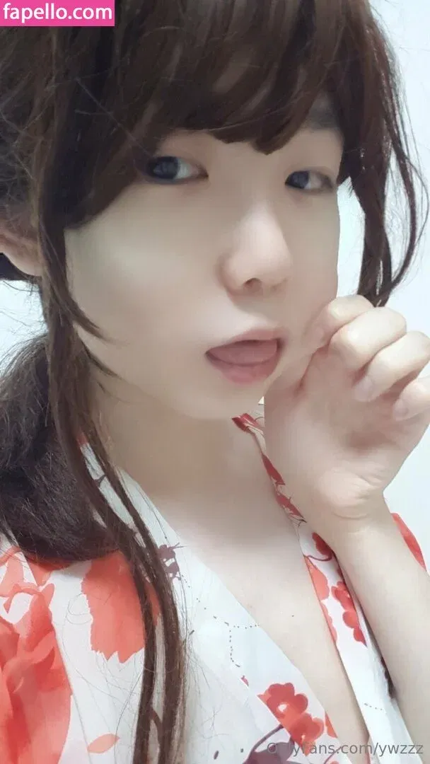 ywzzz Onlyfans Photo Gallery 