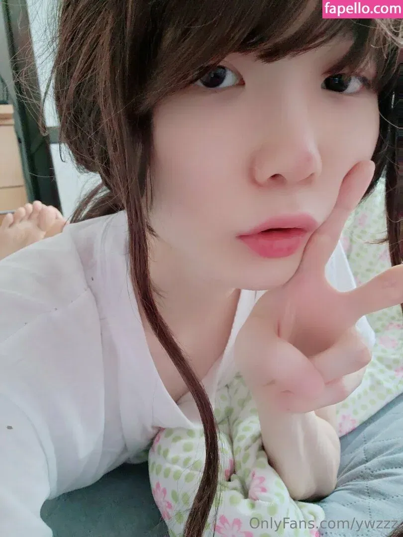 ywzzz Onlyfans Photo Gallery 