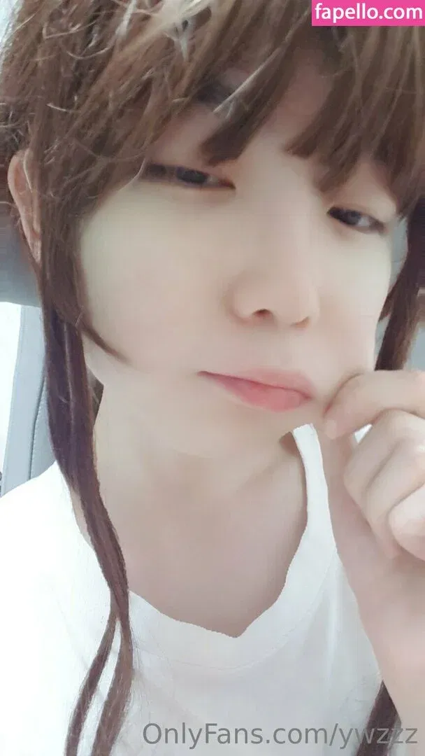 ywzzz Onlyfans Photo Gallery 