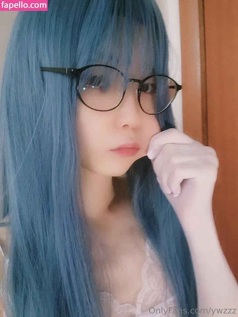 ywzzz Onlyfans Photo Gallery 