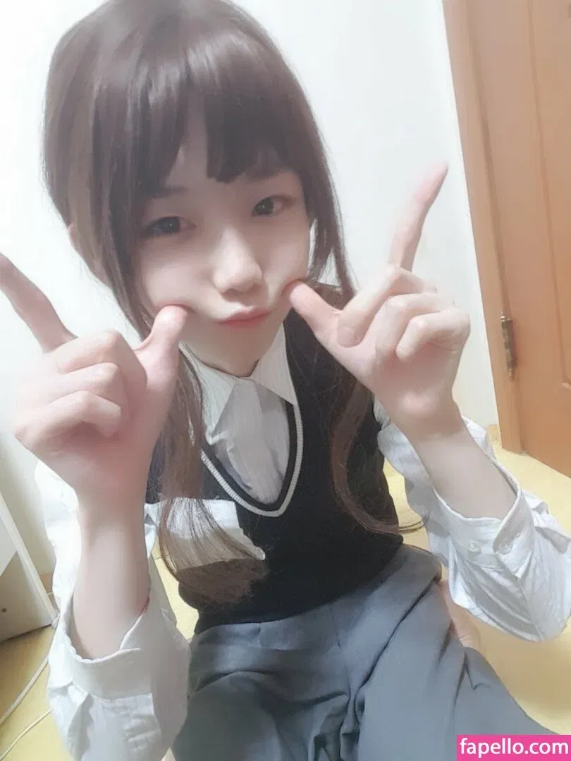 ywzzz Onlyfans Photo Gallery 