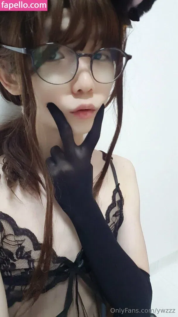 ywzzz Onlyfans Photo Gallery 
