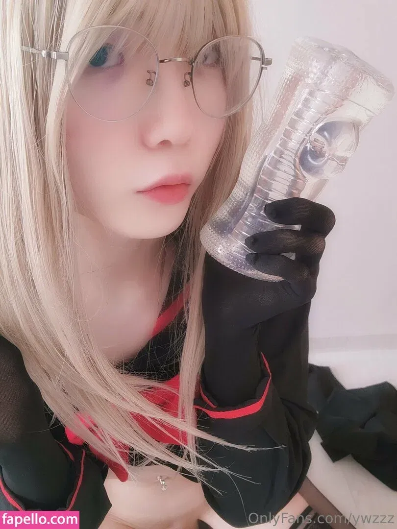 ywzzz Onlyfans Photo Gallery 